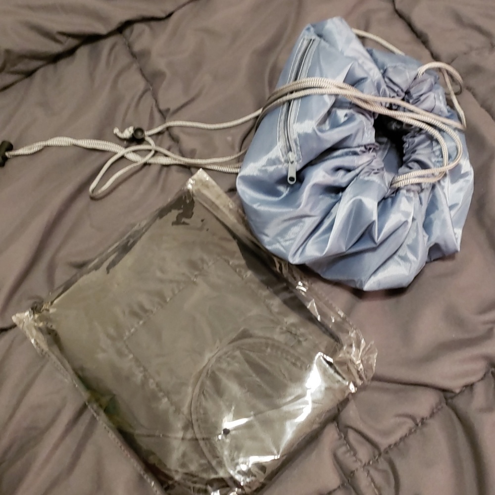 Set of 2 Expandable Makeup Bags